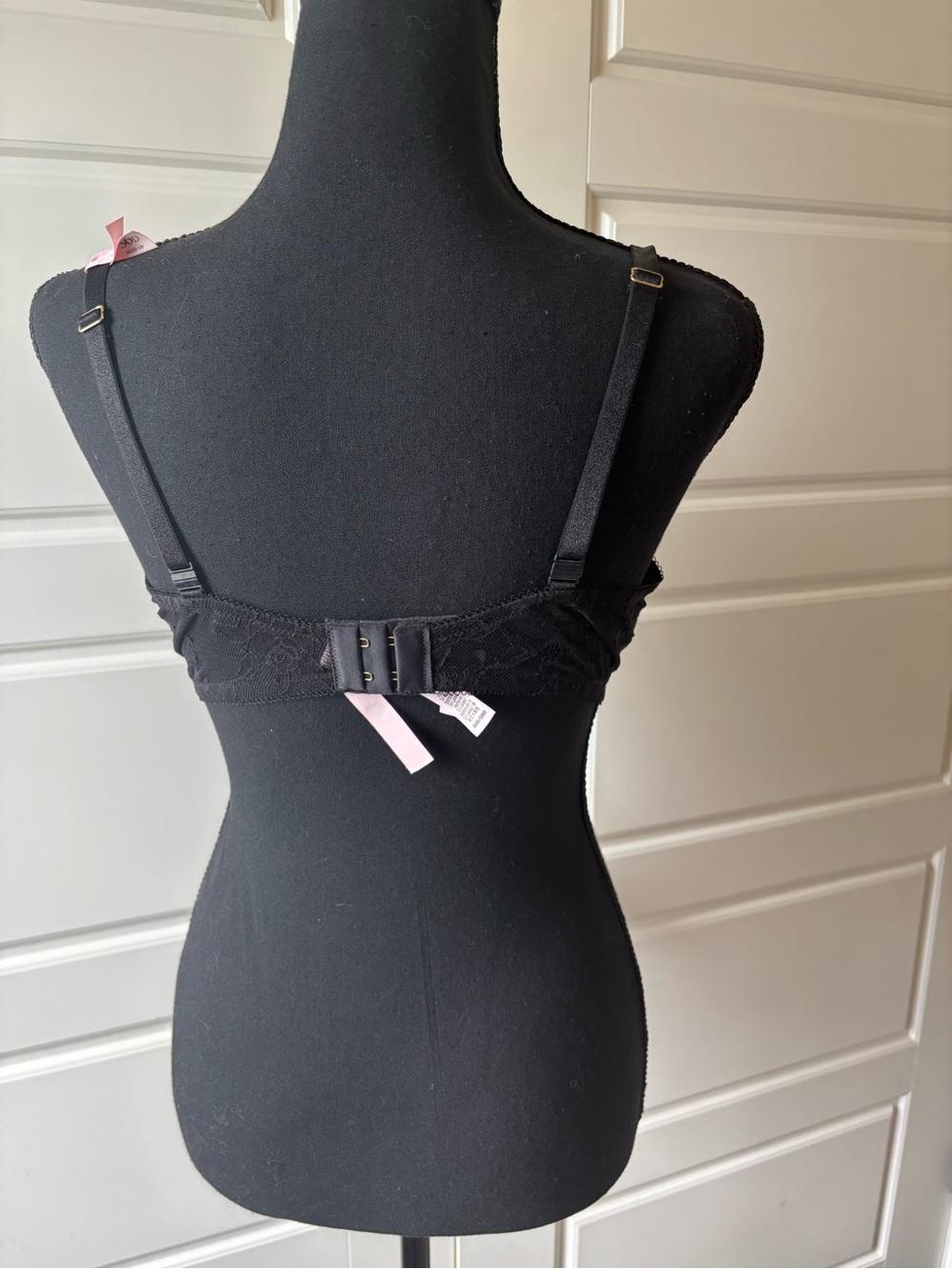 Victoria's Secret Black Lace Padded Bra with Sheer Lace Back - Picture 5 of 7